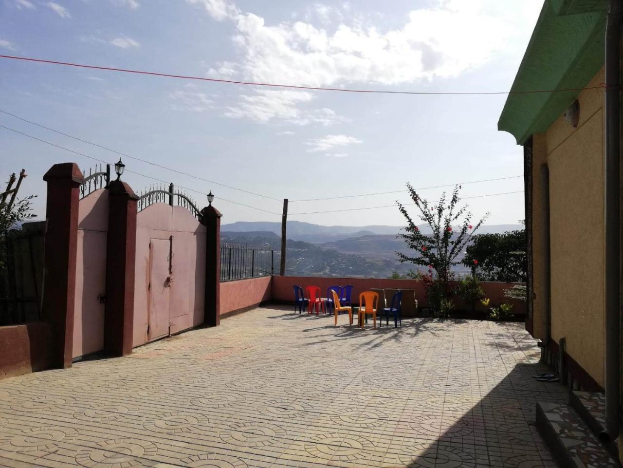 Gondar Backpackers Ostello Esterno foto
