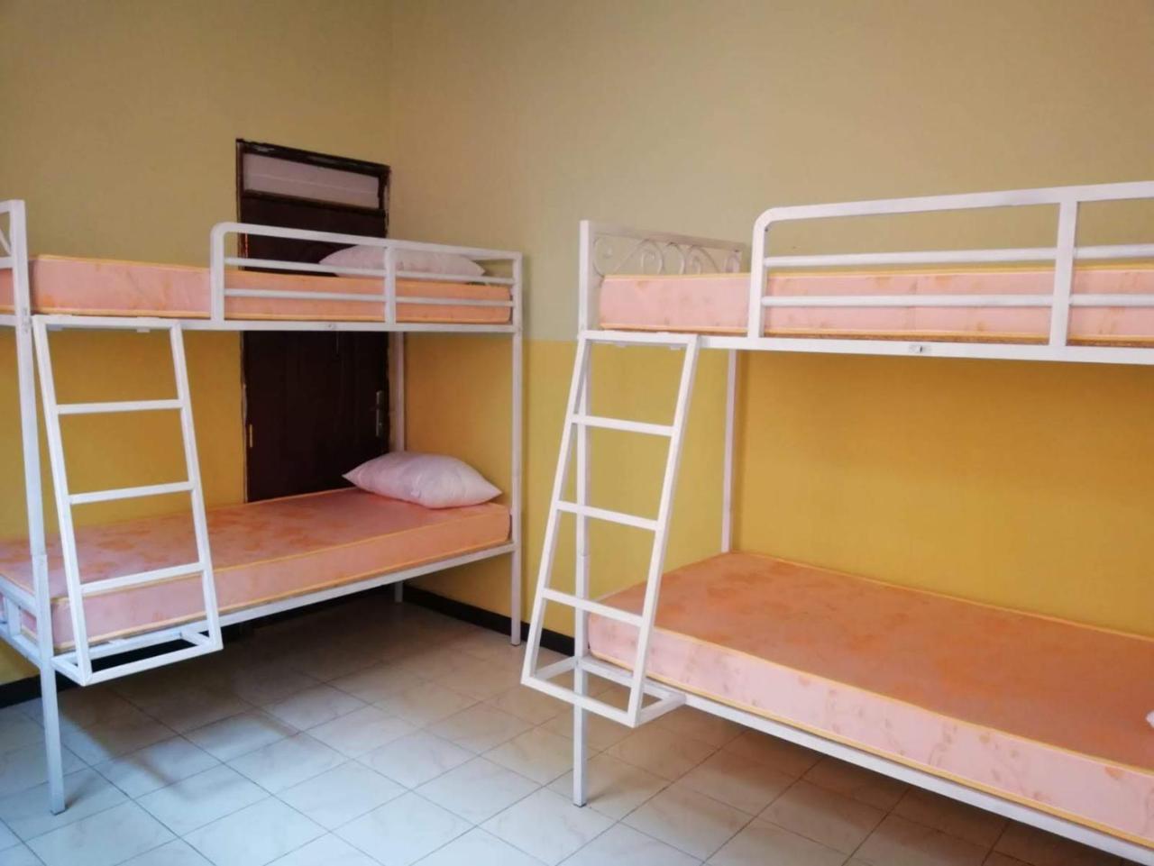 Gondar Backpackers Ostello Esterno foto